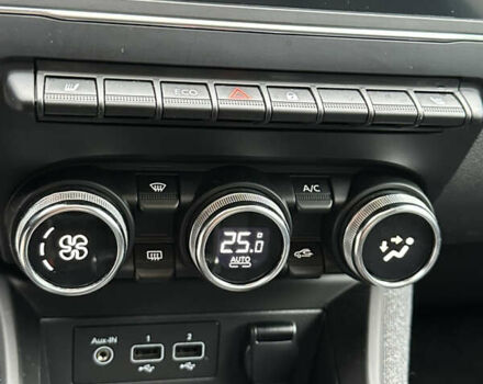 Синій Рено Зое, об'ємом двигуна 0 л та пробігом 47 тис. км за 12300 $, фото 26 на Automoto.ua