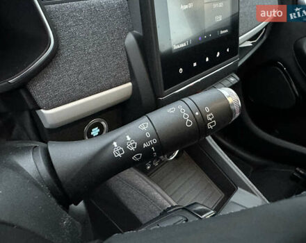 Синій Рено Зое, об'ємом двигуна 0 л та пробігом 39 тис. км за 13990 $, фото 32 на Automoto.ua