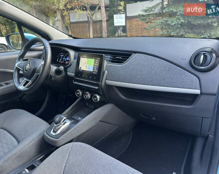 Синий Рено Зое, объемом двигателя 0 л и пробегом 50 тыс. км за 11700 $, фото 45 на Automoto.ua