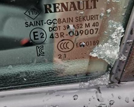 Синий Рено Зое, объемом двигателя 0 л и пробегом 49 тыс. км за 14500 $, фото 43 на Automoto.ua