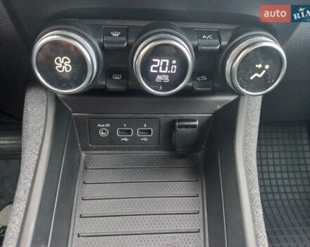 Синий Рено Зое, объемом двигателя 0 л и пробегом 88 тыс. км за 12711 $, фото 25 на Automoto.ua
