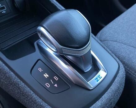 Синий Рено Зое, объемом двигателя 0 л и пробегом 43 тыс. км за 13800 $, фото 8 на Automoto.ua