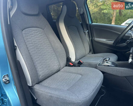 Синий Рено Зое, объемом двигателя 0 л и пробегом 50 тыс. км за 11700 $, фото 38 на Automoto.ua
