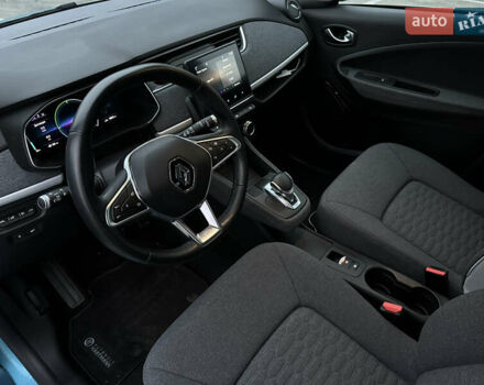 Синій Рено Зое, об'ємом двигуна 0 л та пробігом 39 тис. км за 13990 $, фото 20 на Automoto.ua