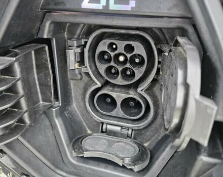 Синий Рено Зое, объемом двигателя 0 л и пробегом 49 тыс. км за 14500 $, фото 45 на Automoto.ua