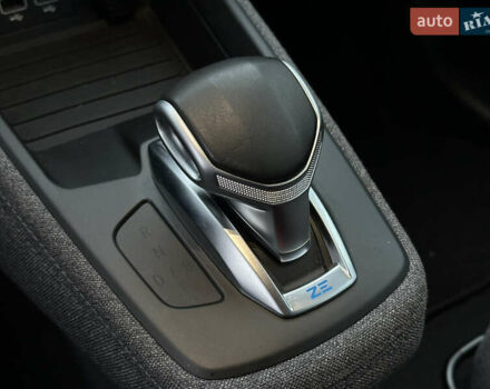 Синій Рено Зое, об'ємом двигуна 0 л та пробігом 39 тис. км за 13990 $, фото 27 на Automoto.ua