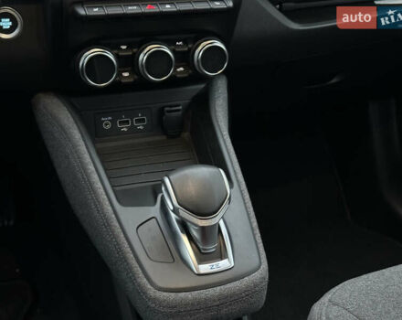 Синій Рено Зое, об'ємом двигуна 0 л та пробігом 39 тис. км за 13990 $, фото 13 на Automoto.ua