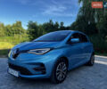 Синий Рено Зое, объемом двигателя 0 л и пробегом 25 тыс. км за 16500 $, фото 4 на Automoto.ua