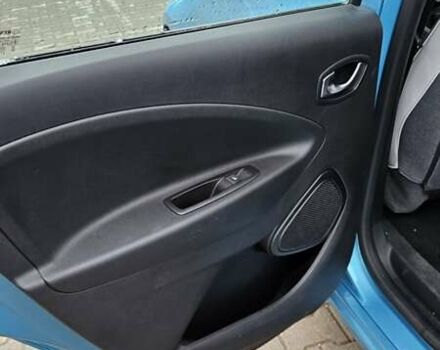 Синий Рено Зое, объемом двигателя 0 л и пробегом 49 тыс. км за 14500 $, фото 29 на Automoto.ua