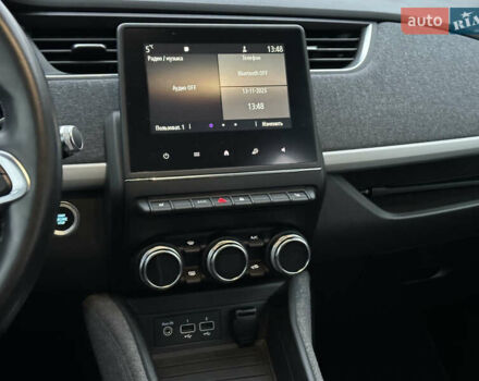 Синій Рено Зое, об'ємом двигуна 0 л та пробігом 39 тис. км за 13990 $, фото 14 на Automoto.ua