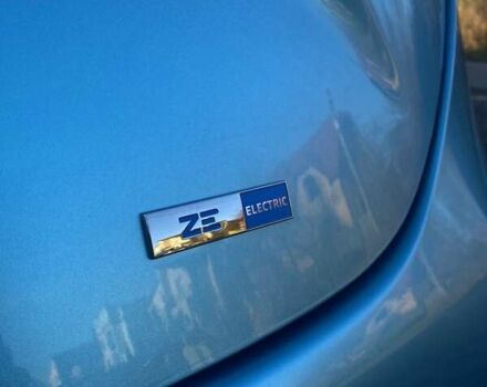 Синий Рено Зое, объемом двигателя 0 л и пробегом 43 тыс. км за 13800 $, фото 16 на Automoto.ua