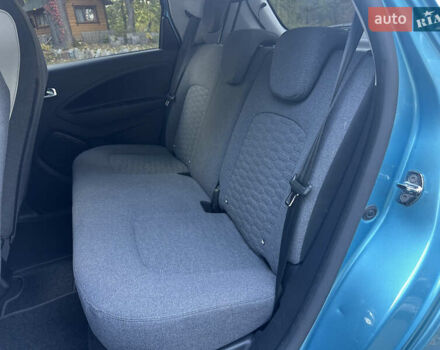 Синий Рено Зое, объемом двигателя 0 л и пробегом 50 тыс. км за 11700 $, фото 35 на Automoto.ua