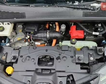 Синий Рено Зое, объемом двигателя 0 л и пробегом 49 тыс. км за 14500 $, фото 39 на Automoto.ua