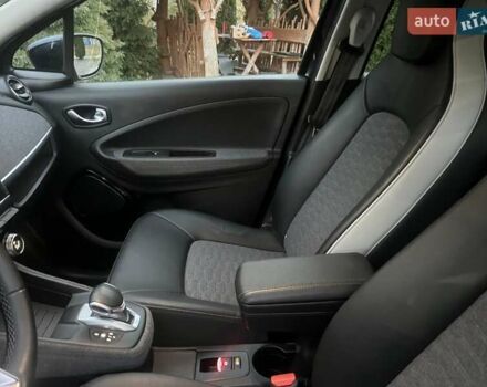 Рено Зое 2022 в Дубно на Automoto.ua Синий Рено Зое, объемом двигателя 0 л и пробегом 50 тыс. км за 14500 $, фото 27 на Automoto.ua