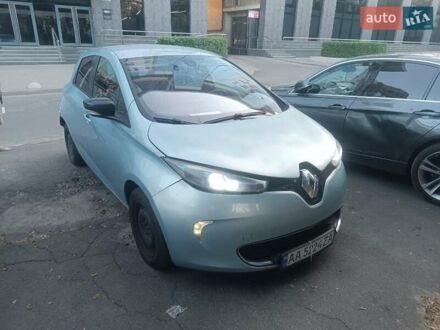 Рено Зое 2013 в Киеве на Automoto.ua Синий Рено Зое, объемом двигателя 0 л и пробегом 479 тыс. км за 3999 $, фото 1 на Automoto.ua