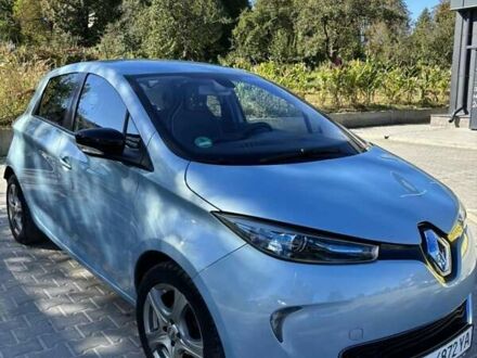 Синий Рено Зое, объемом двигателя 0 л и пробегом 87 тыс. км за 6700 $, фото 1 на Automoto.ua