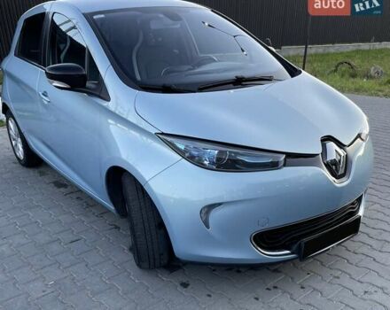 Синий Рено Зое, объемом двигателя 0 л и пробегом 80 тыс. км за 9000 $, фото 1 на Automoto.ua
