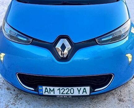 Синий Рено Зое, объемом двигателя 0 л и пробегом 0 тыс. км за 7000 $, фото 1 на Automoto.ua