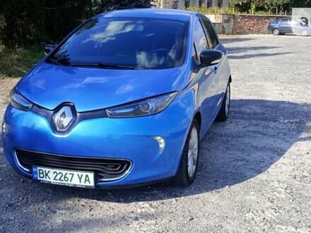 Синий Рено Зое, объемом двигателя 0 л и пробегом 112 тыс. км за 10300 $, фото 1 на Automoto.ua