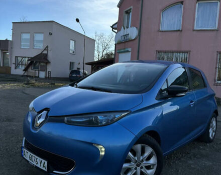 Синий Рено Зое, объемом двигателя 0 л и пробегом 150 тыс. км за 8970 $, фото 1 на Automoto.ua