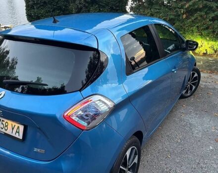 Синий Рено Зое, объемом двигателя 0 л и пробегом 135 тыс. км за 11000 $, фото 1 на Automoto.ua