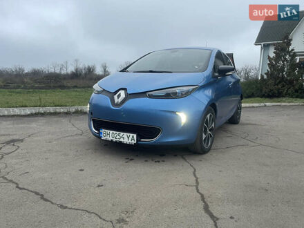 Синий Рено Зое, объемом двигателя 0 л и пробегом 101 тыс. км за 9300 $, фото 1 на Automoto.ua