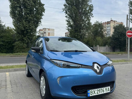Синий Рено Зое, объемом двигателя 0 л и пробегом 50 тыс. км за 8700 $, фото 1 на Automoto.ua