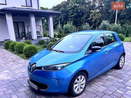 Синий Рено Зое, объемом двигателя 0 л и пробегом 76 тыс. км за 9300 $, фото 1 на Automoto.ua