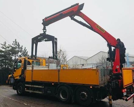 Желтый Рено C-Series, объемом двигателя 0 л и пробегом 330 тыс. км за 76441 $, фото 5 на Automoto.ua