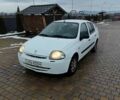 Белый Рено Clio Symbol, объемом двигателя 1.4 л и пробегом 350 тыс. км за 1100 $, фото 1 на Automoto.ua