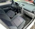 Белый Рено Clio Symbol, объемом двигателя 1.39 л и пробегом 346 тыс. км за 2050 $, фото 19 на Automoto.ua