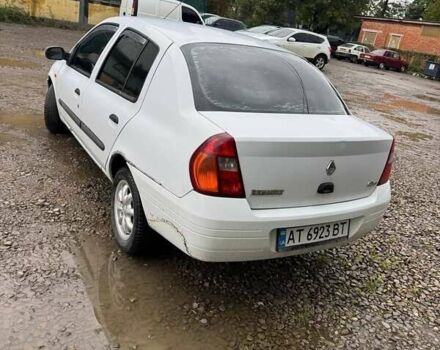 Белый Рено Clio Symbol, объемом двигателя 1.4 л и пробегом 456 тыс. км за 1950 $, фото 2 на Automoto.ua