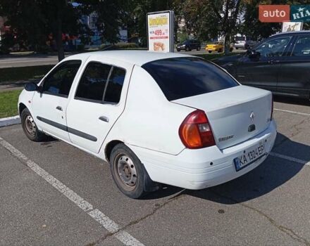 Белый Рено Clio Symbol, объемом двигателя 1.39 л и пробегом 410 тыс. км за 2200 $, фото 6 на Automoto.ua