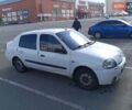 Белый Рено Clio Symbol, объемом двигателя 1.39 л и пробегом 410 тыс. км за 2200 $, фото 7 на Automoto.ua