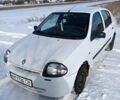 Белый Рено Clio Symbol, объемом двигателя 1.39 л и пробегом 242 тыс. км за 3300 $, фото 1 на Automoto.ua