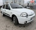 Белый Рено Clio Symbol, объемом двигателя 1.4 л и пробегом 350 тыс. км за 1850 $, фото 6 на Automoto.ua