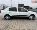 Белый Рено Clio Symbol, объемом двигателя 1.4 л и пробегом 350 тыс. км за 1850 $, фото 5 на Automoto.ua