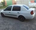Белый Рено Clio Symbol, объемом двигателя 1.39 л и пробегом 437 тыс. км за 2250 $, фото 4 на Automoto.ua