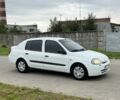 Белый Рено Clio Symbol, объемом двигателя 1.4 л и пробегом 246 тыс. км за 2050 $, фото 1 на Automoto.ua