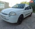 Белый Рено Clio Symbol, объемом двигателя 1.39 л и пробегом 437 тыс. км за 2250 $, фото 18 на Automoto.ua