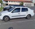 Белый Рено Clio Symbol, объемом двигателя 1.4 л и пробегом 410 тыс. км за 2150 $, фото 2 на Automoto.ua