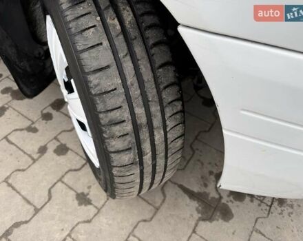 Белый Рено Clio Symbol, объемом двигателя 1.4 л и пробегом 350 тыс. км за 1850 $, фото 9 на Automoto.ua