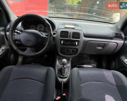 Белый Рено Clio Symbol, объемом двигателя 1.39 л и пробегом 346 тыс. км за 2050 $, фото 18 на Automoto.ua
