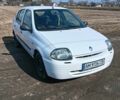 Белый Рено Clio Symbol, объемом двигателя 1.4 л и пробегом 242 тыс. км за 2686 $, фото 1 на Automoto.ua