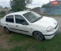 Белый Рено Clio Symbol, объемом двигателя 1.4 л и пробегом 300 тыс. км за 2350 $, фото 1 на Automoto.ua