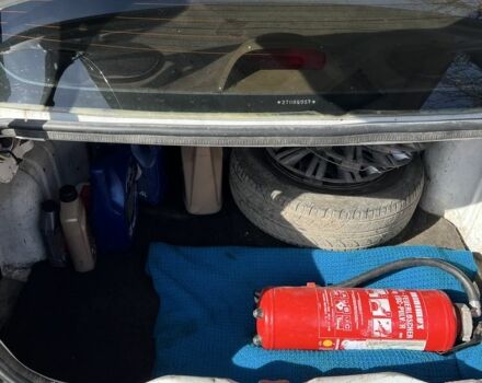 Белый Рено Clio Symbol, объемом двигателя 1.4 л и пробегом 370 тыс. км за 2200 $, фото 10 на Automoto.ua