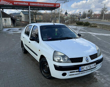 Белый Рено Clio Symbol, объемом двигателя 1.4 л и пробегом 370 тыс. км за 2900 $, фото 1 на Automoto.ua