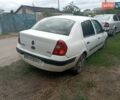 Белый Рено Clio Symbol, объемом двигателя 1.4 л и пробегом 300 тыс. км за 2350 $, фото 8 на Automoto.ua
