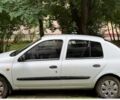 Белый Рено Clio Symbol, объемом двигателя 1.4 л и пробегом 155 тыс. км за 2700 $, фото 1 на Automoto.ua