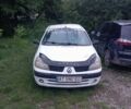 Белый Рено Clio Symbol, объемом двигателя 1.4 л и пробегом 510 тыс. км за 1000 $, фото 1 на Automoto.ua